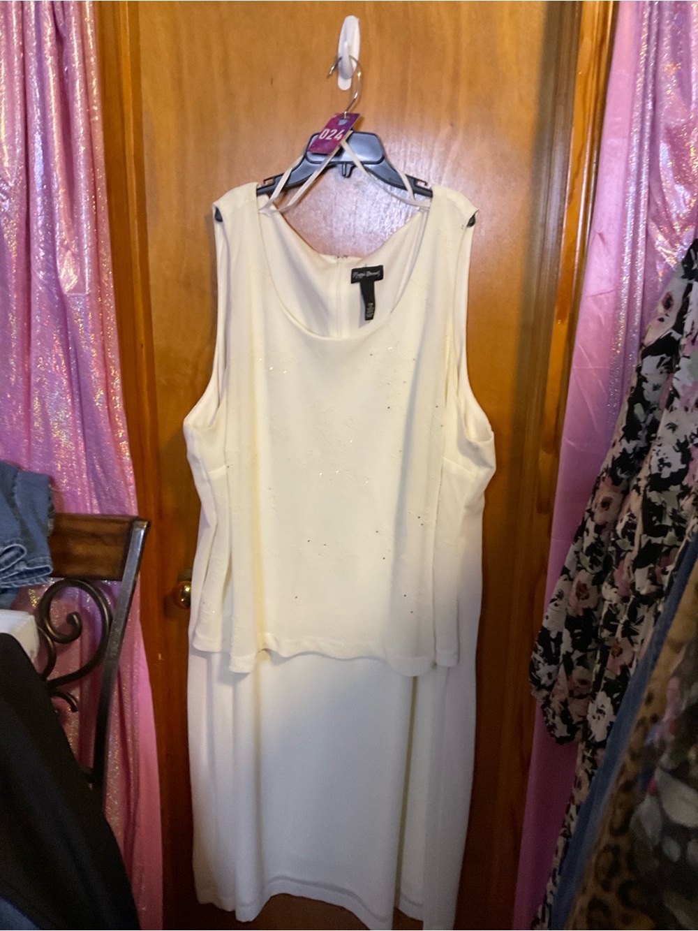24- Maggie Barnes Cream Sleeveless Maxi Dress with Layered Bodice
